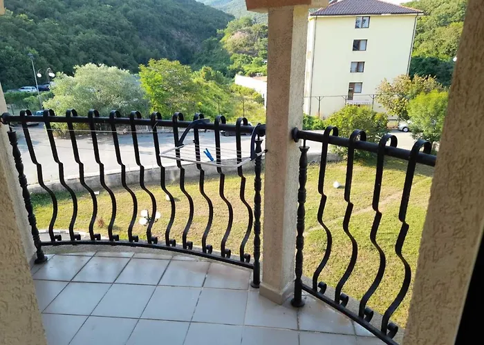 Negresko Family Apartment *